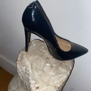 New never worn Sam Edelman womens closed toe paten heel